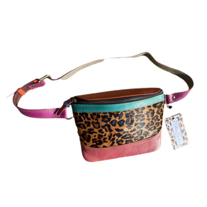 Open image in slideshow, Romy Leather Fanny Pack
