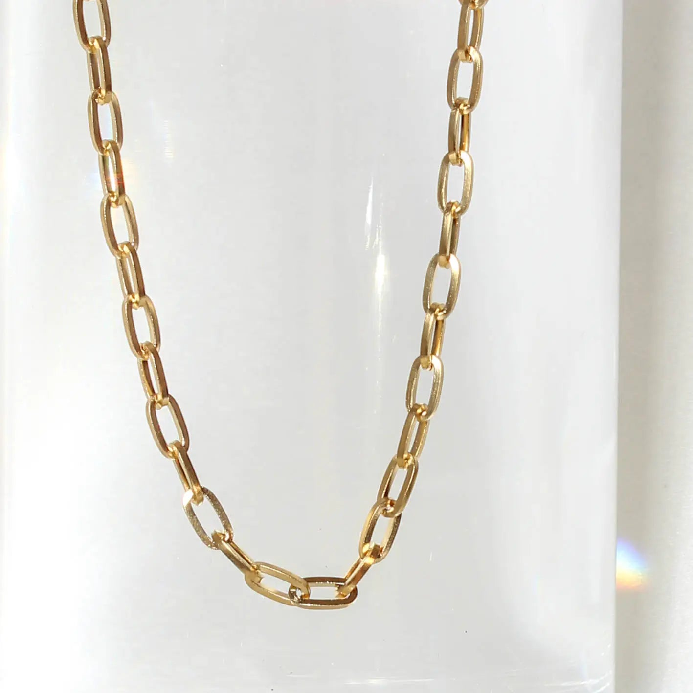 Unique gold sales chain links